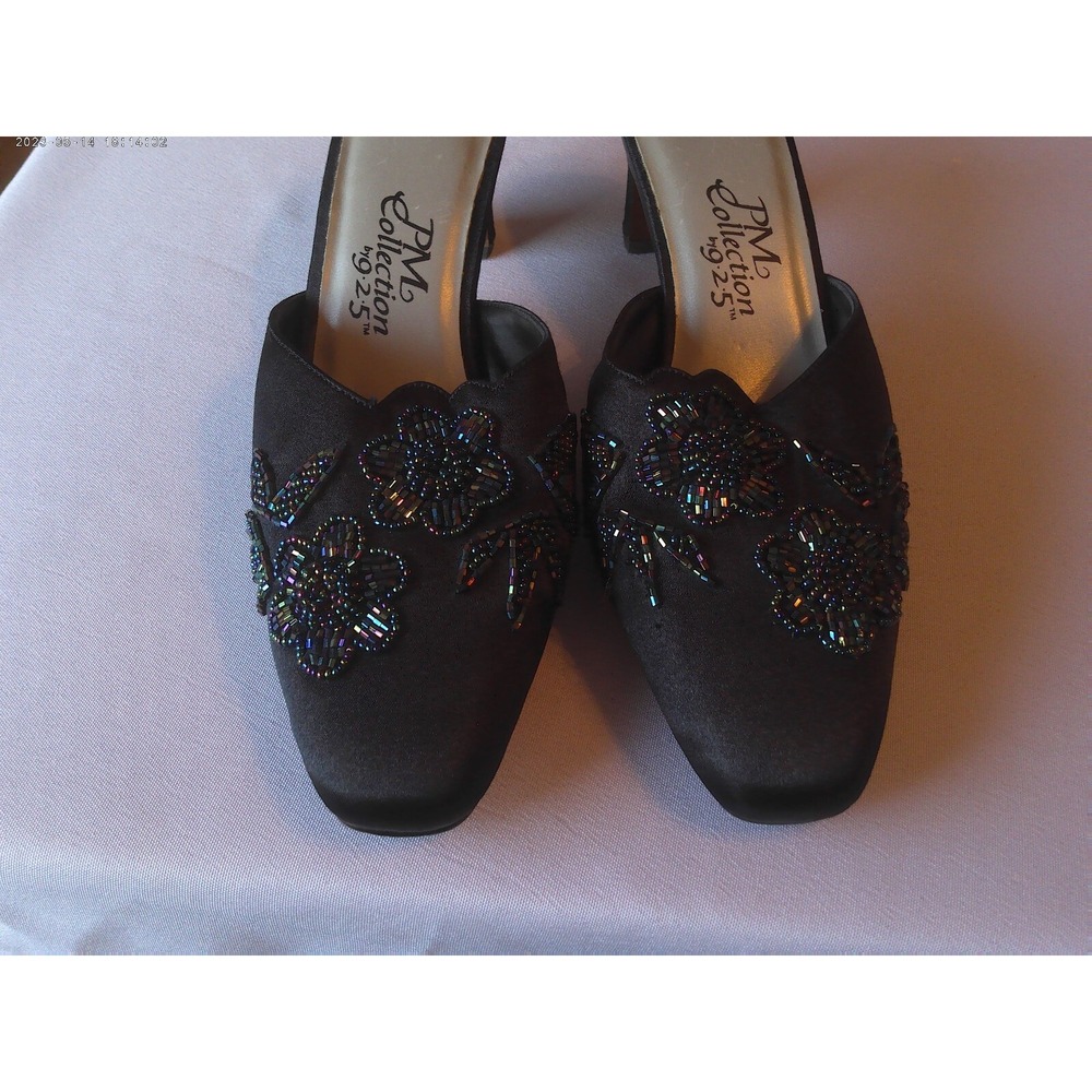 PM COLLECTION BY 9.2.5 SIZE 8.5 MEDIUM BEADED SLIP ON SHOES